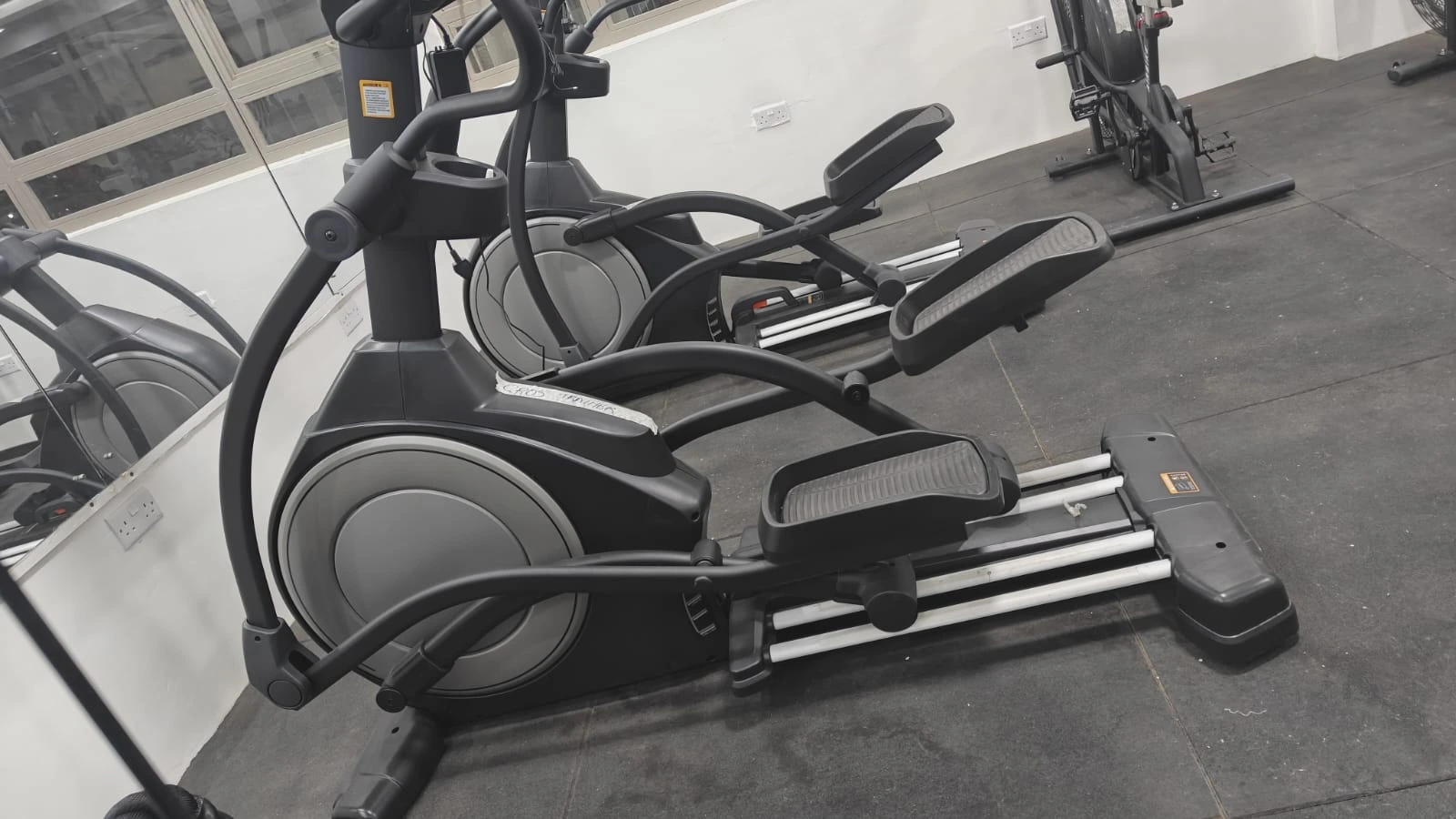 Commercial E7 pro Elliptical Crosstrainer